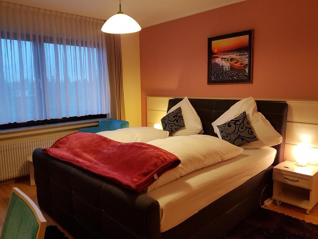 Legend Hotel Biebesheim am Rhein Екстериор снимка